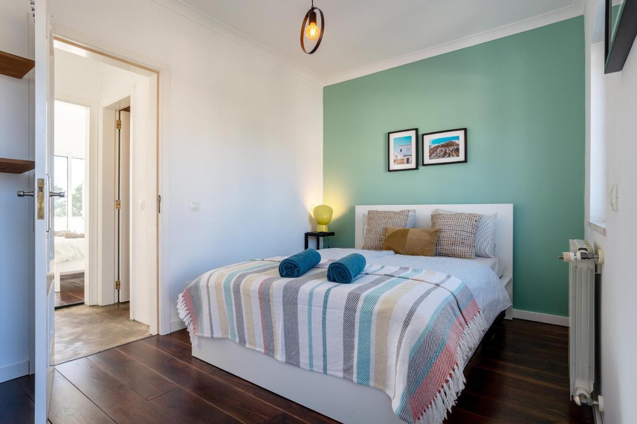 Beach House Clerigo - 2 Unique Apartments Алжезур Екстериор снимка